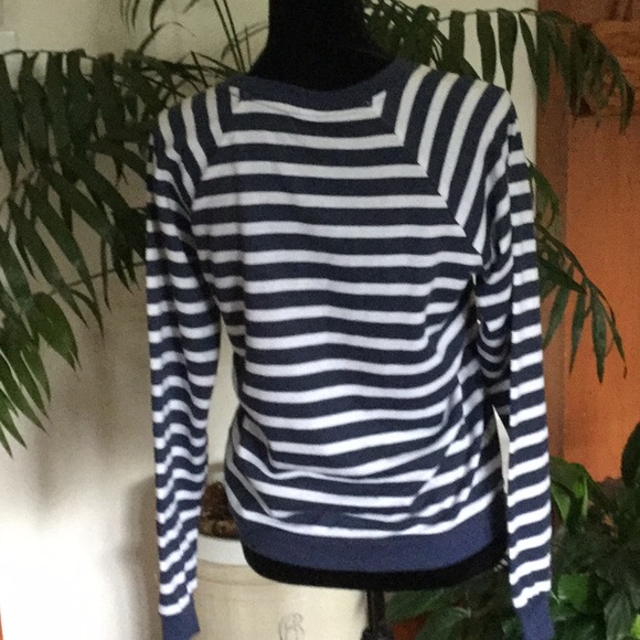 Navy & White Top - Picture 2 of 3